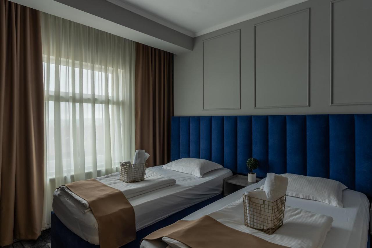 Hotel Paso Cluj-Napoca Exteriör bild
