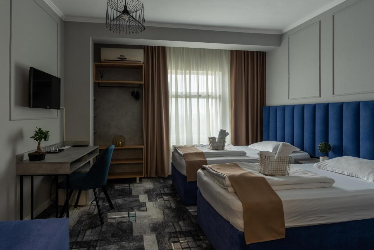 Hotel Paso Cluj-Napoca Exteriör bild